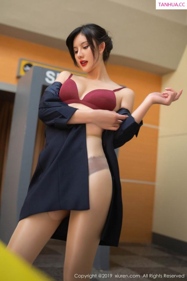 就是阿朱啊  [XIUREN]高清写真图 2019.12.25 就是阿朱啊第70张图片